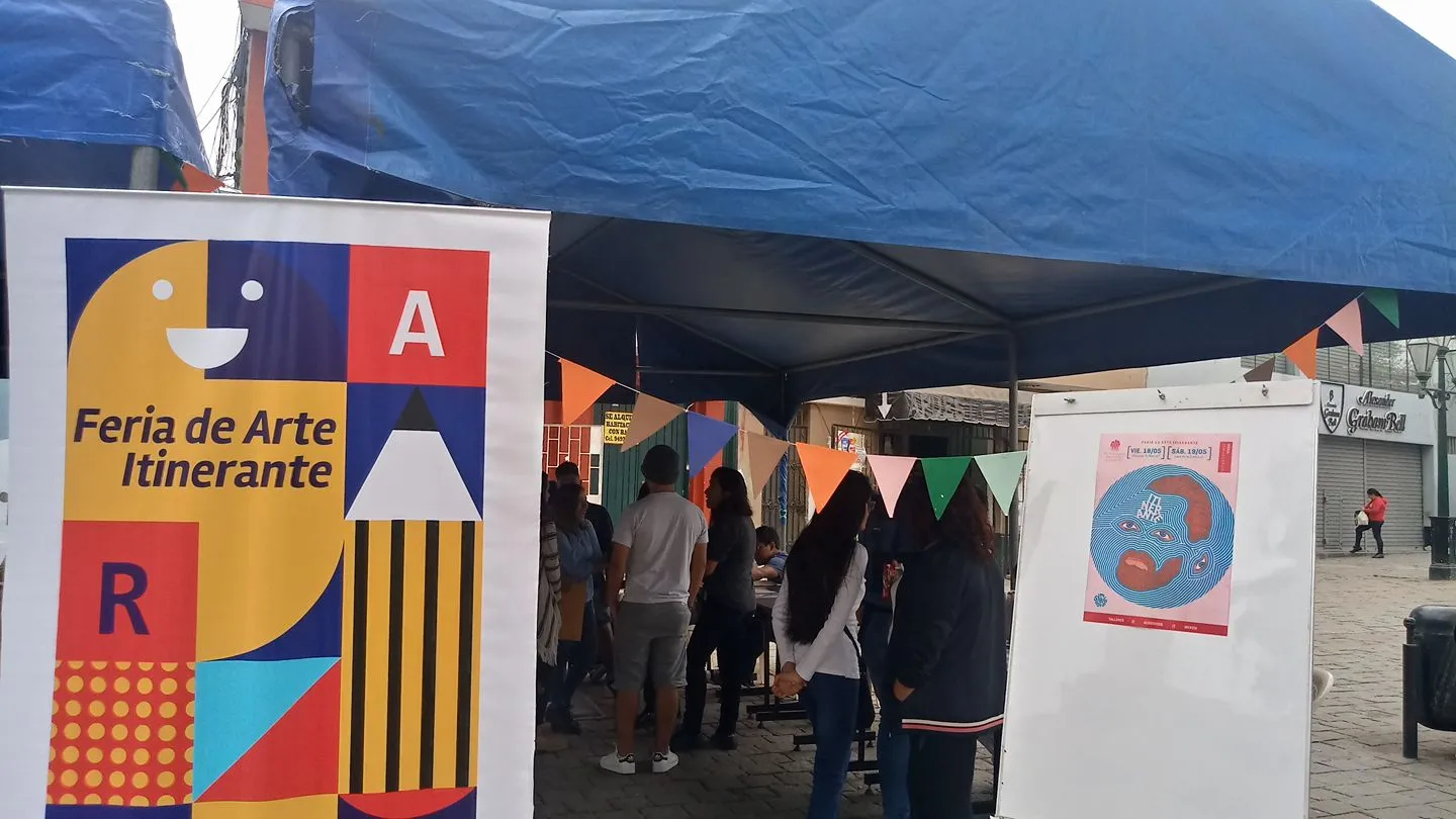 Itinerante / Feria De Arte Independiente SIMBIOSIS