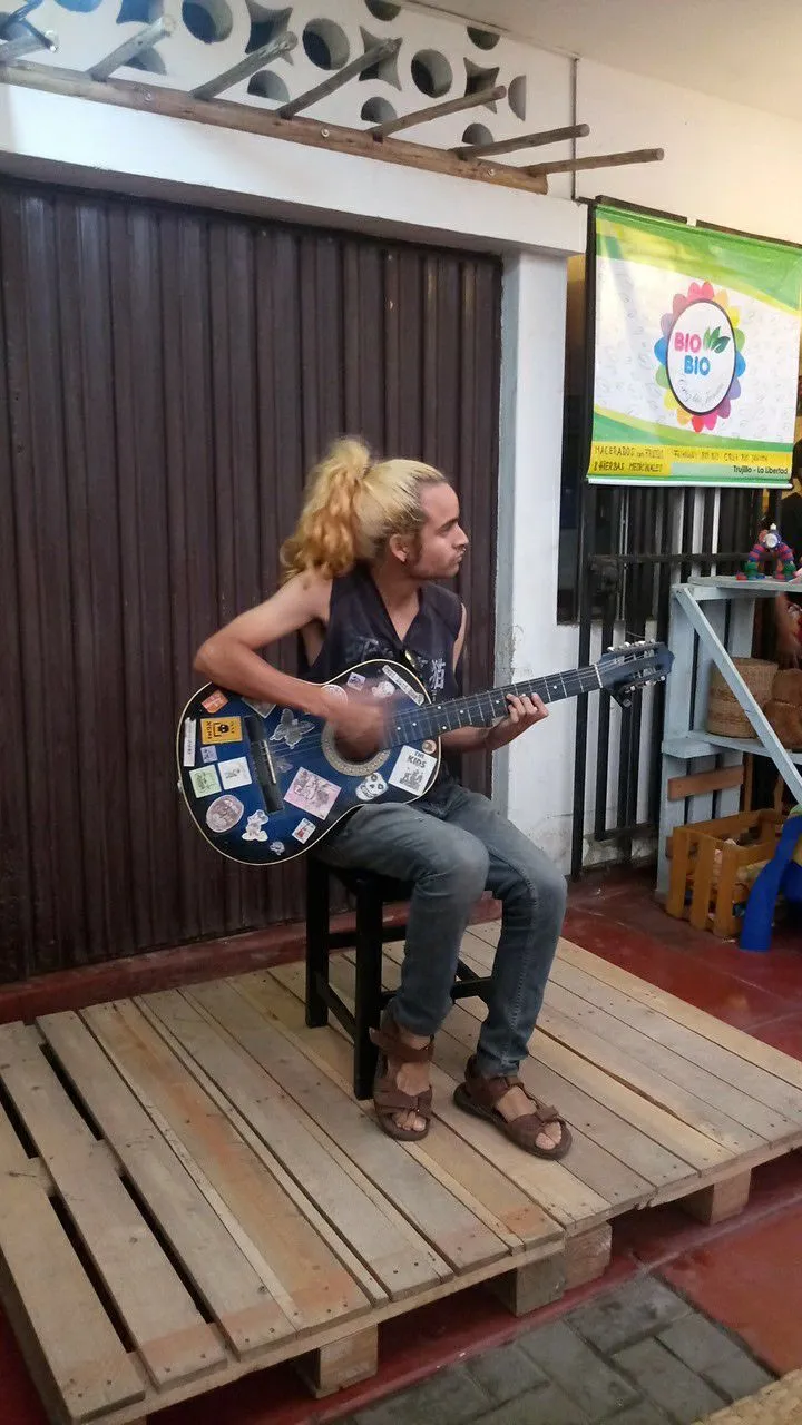 A-MAR // Feria De Arte Independiente En Huanchaco